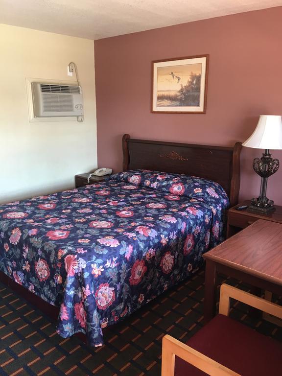 Best Value Inn Motel Sandusky มาเรียนนา ภายนอก รูปภาพ