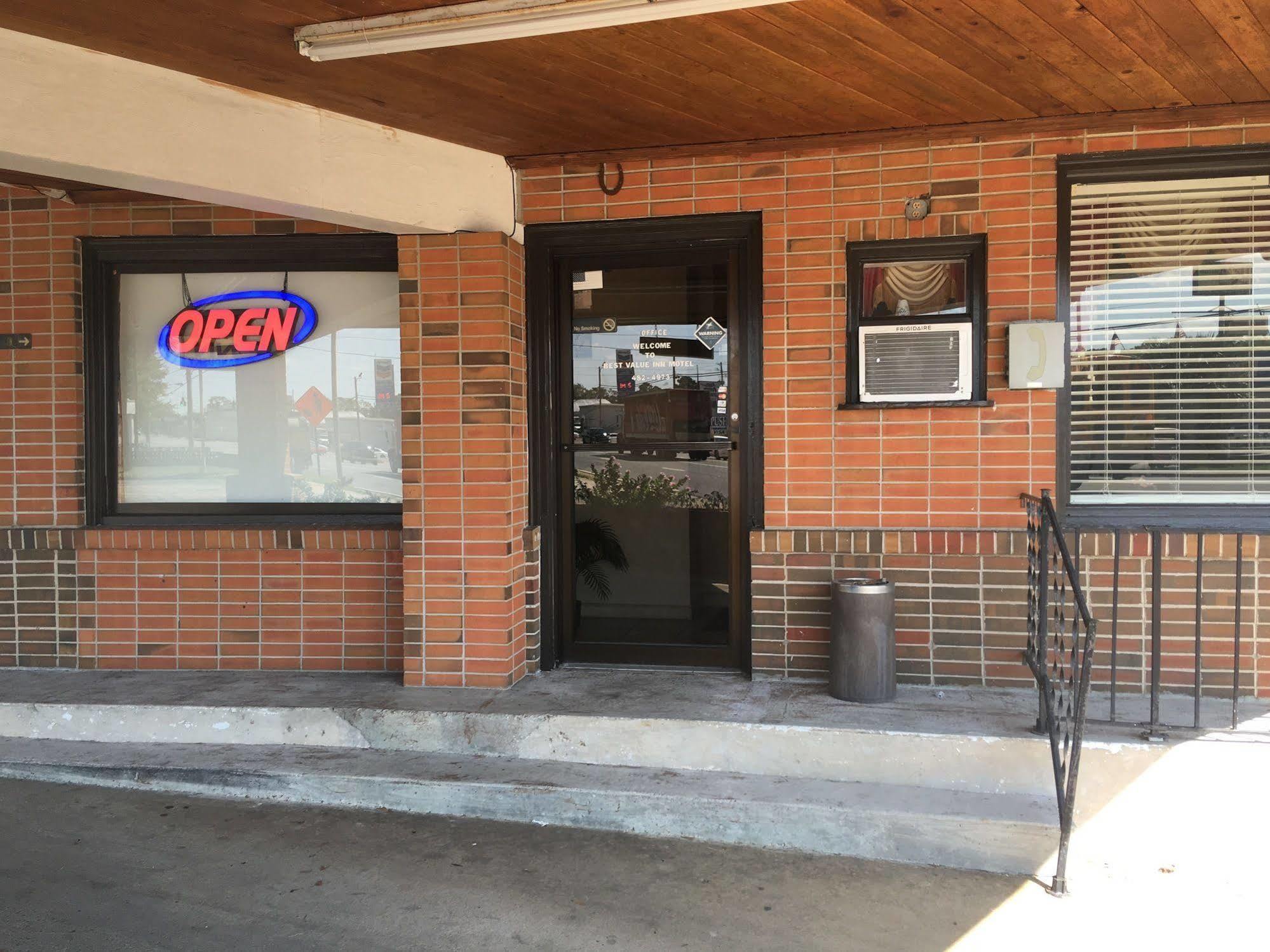 Best Value Inn Motel Sandusky มาเรียนนา ภายนอก รูปภาพ