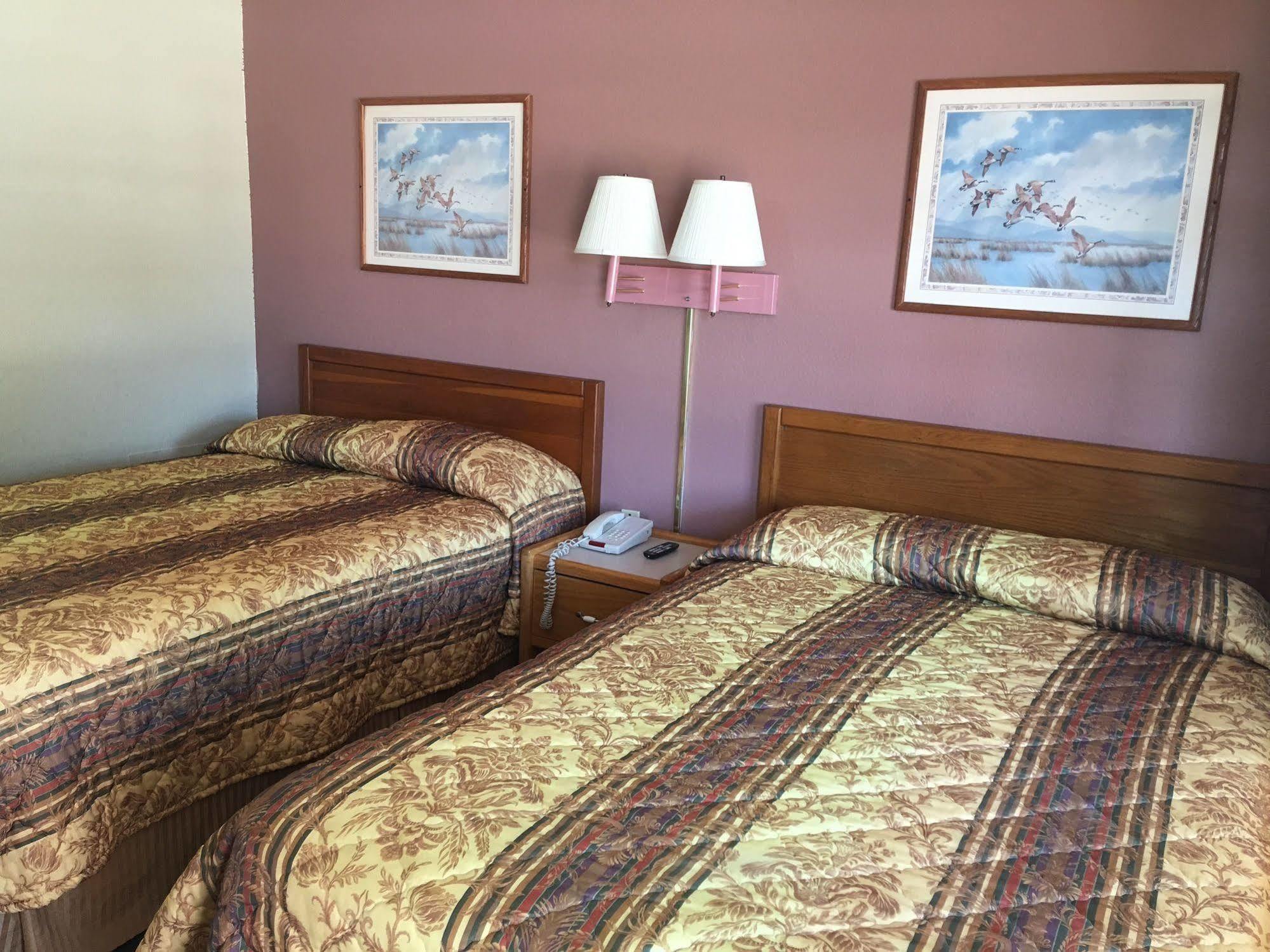 Best Value Inn Motel Sandusky มาเรียนนา ภายนอก รูปภาพ