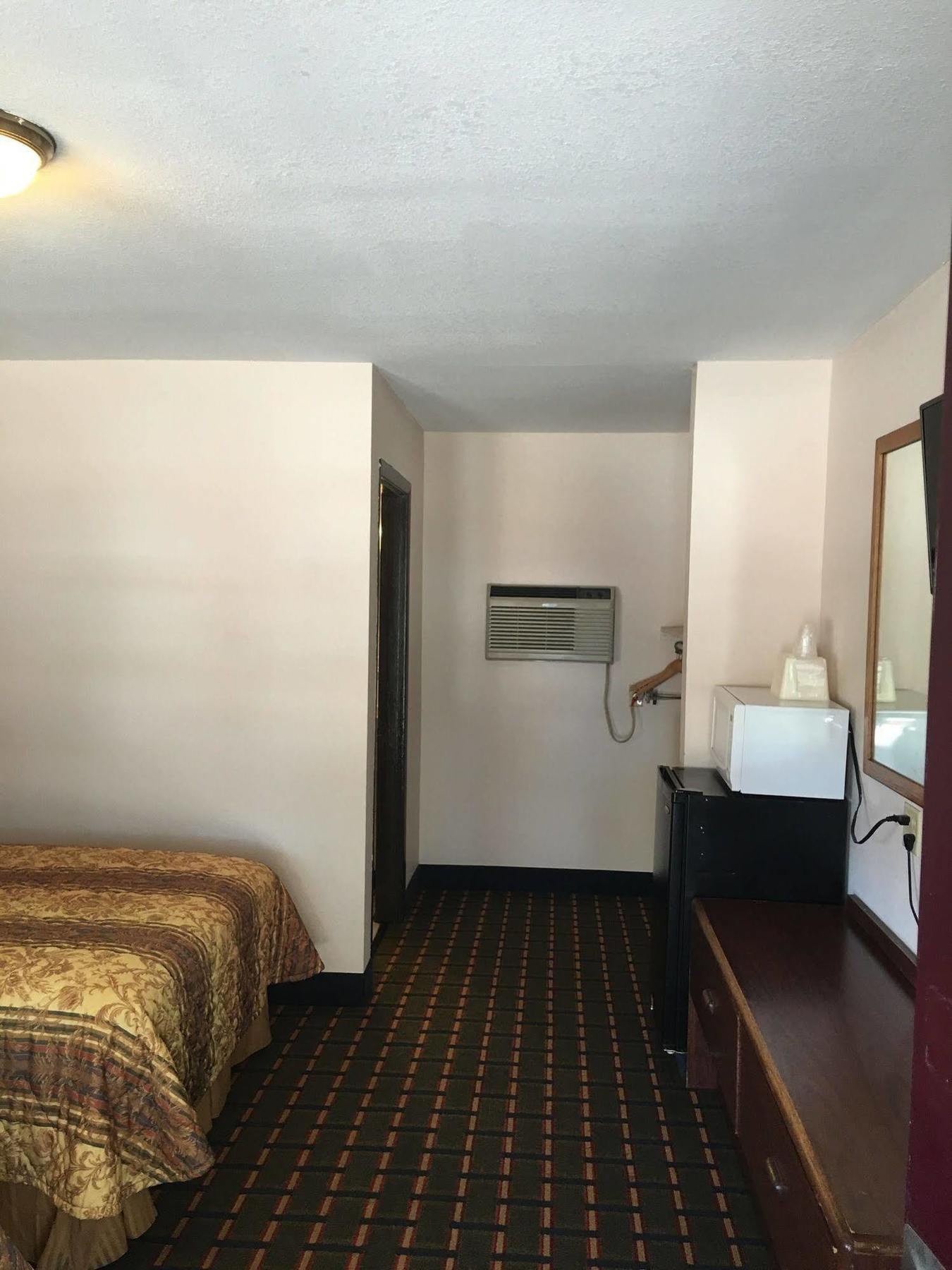 Best Value Inn Motel Sandusky มาเรียนนา ภายนอก รูปภาพ